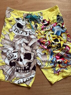 Ed Hardy Death or Glory swim trunks men's size 33 skull dragon board shorts